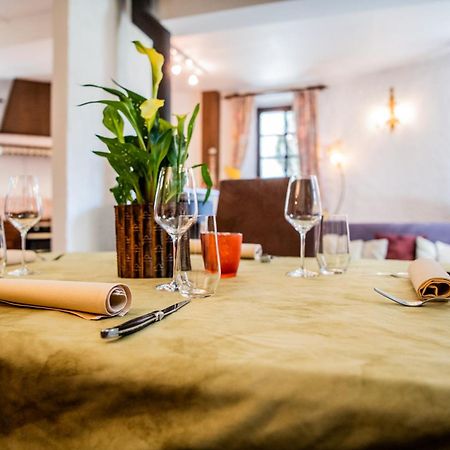 Hotel Les Ardillieres Du Pont D'Oye Habay-la-Neuve Rum bild